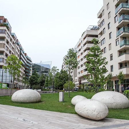 Mega Sale - Book Now - Corvin Royal Apartments Budapeste Exterior foto
